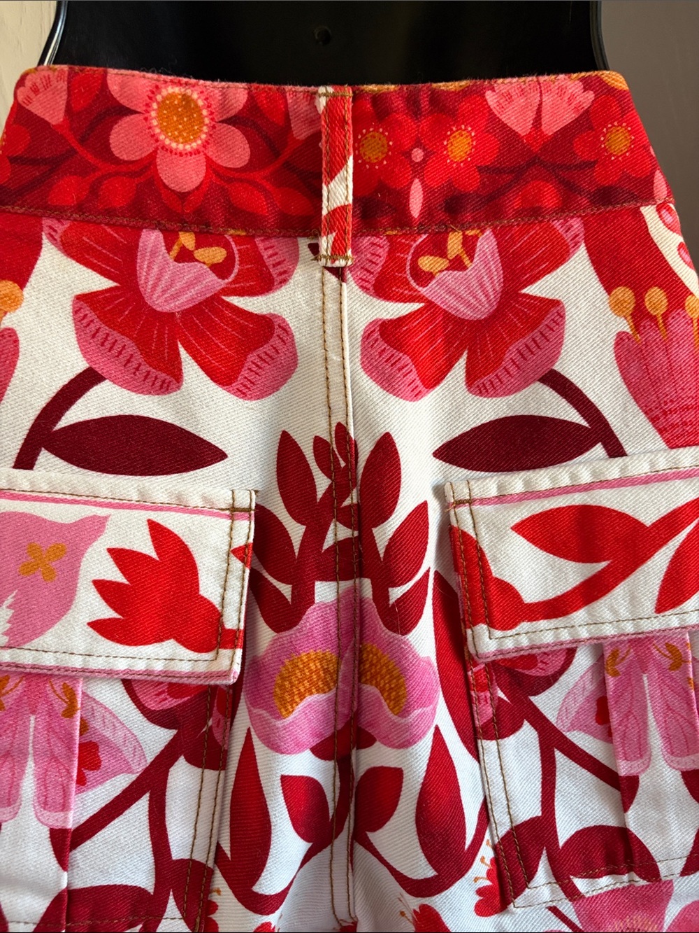 Farm Rio Romantic Orchard Pocket Shorts - Picture 5 of 8